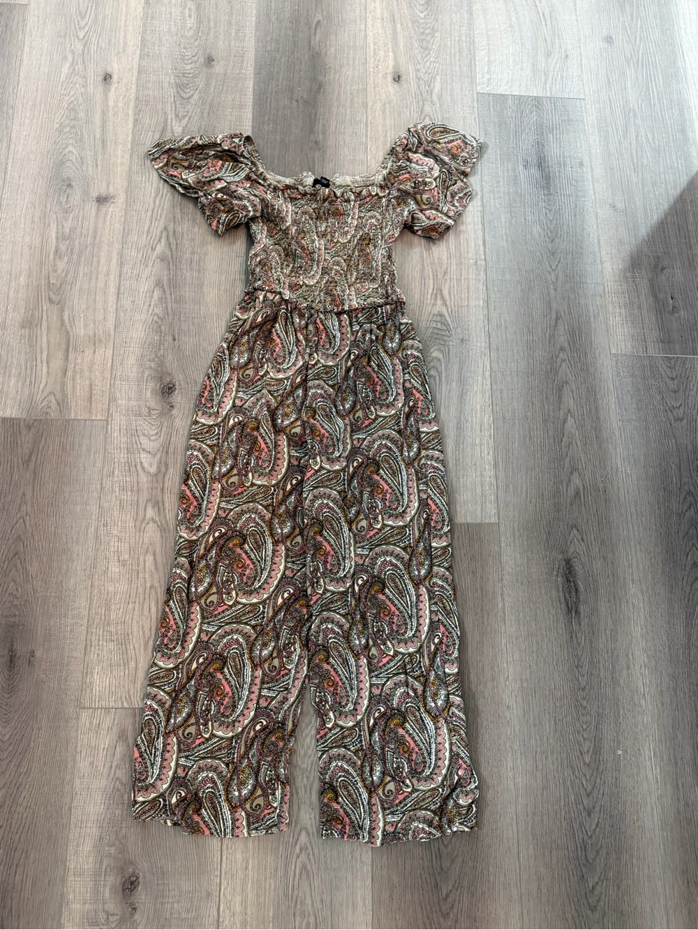 3/20$ Girls Paisley Jumpsuit size M(7/8)